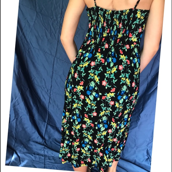 Old Navy Flower Maxi Dress - Picture 3 of 4